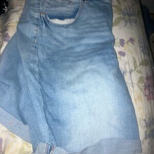 Yall for sell 5 bucks a piece